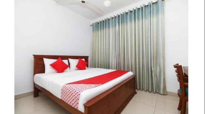 Reliance Hotel Boralesgamuwa Extérieur photo
