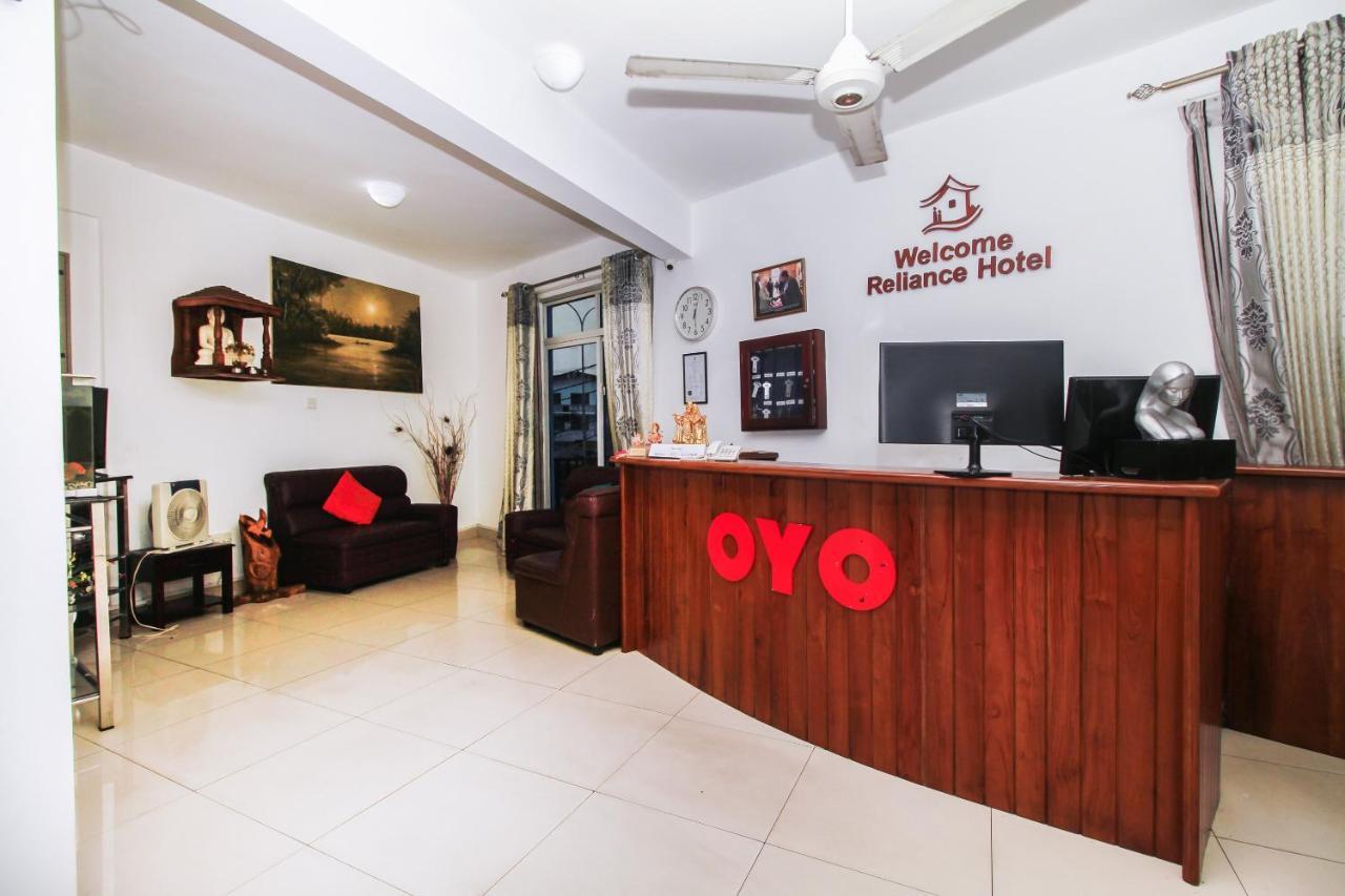 Reliance Hotel Boralesgamuwa Extérieur photo